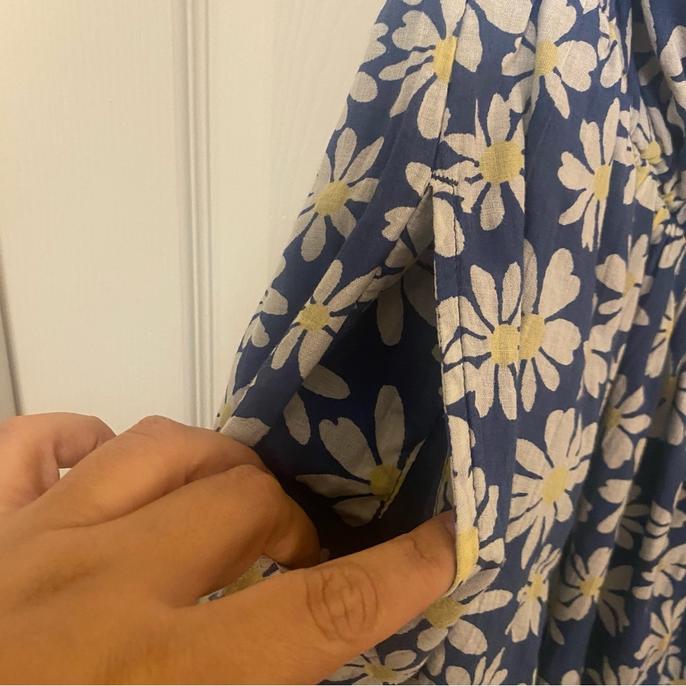 American Eagle Outfitters Daisy Floral Romper - Picture 5 of 8